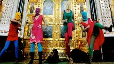 В храме Христа Спасителя провели акцию к годовщине панк-молебна Pussy Riot