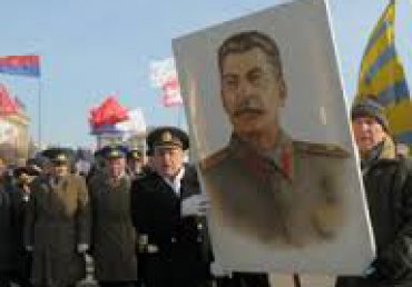 В Харькове отметили 23 февраля с портретом Сталина