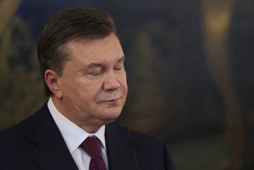 Янукович проигрывает всем, но не сразу