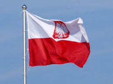 Польские консерваторы: “Почему за внутренние украинские разборки должны платить простые поляки”?