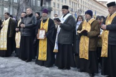Священники убедили «Беркут» уйти с улицы Михайловской