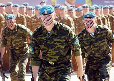 Министр обороны отправил в Киев воздушно-десантную бригаду