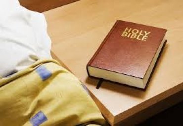 Университеты в США удалят из гостиничных номеров Библии