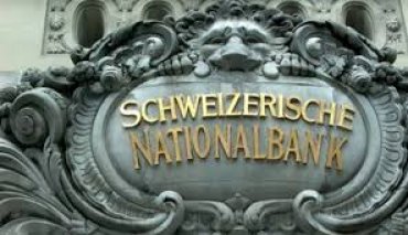 Швейцария заморозила счета отца и сына Януковичей и их соратников