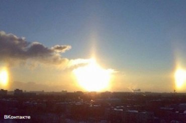 Жители Челябинска увидели три солнца ВИДЕО