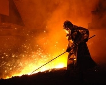 Правительство Яценюка уничтожает промышленность Украины