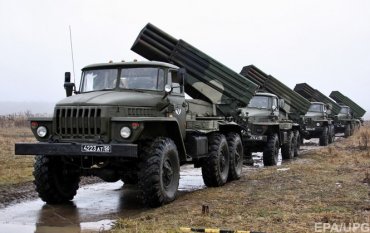 Украинские силовики отведут вооружение после полного прекращения огня