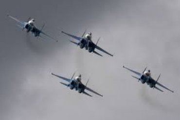Российские истребители преследуют немецкие военные самолеты в небе над Сирией