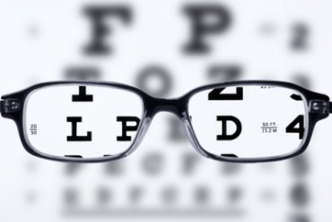 «Очки н-н-надо?»: Скоро половина населения Земли почти полностью ослепнет