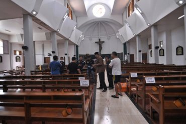 Индонезиец с мачете напал на прихожан католической церкви
