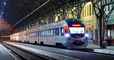 В международных поездах Укрзализныци внедрят питание и Duty Free