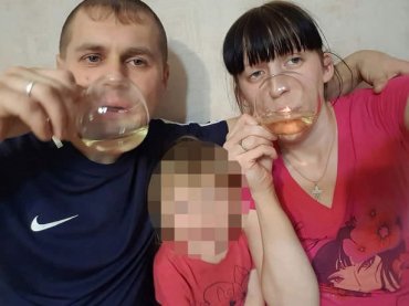 Пара из Ярославля в прямом эфире занялась сексом на глазах у 3-летней дочки