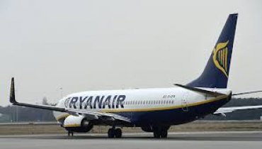 Самолет Ryanair впервые в истории совершил посадку в Борисполе