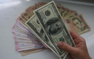 Больше всего денег в Украину переводят из России