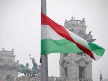 Венгрия массово заводит дела против украинцев