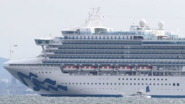Китайский турист заразил пассажиров круизного лайнера коронавирусом