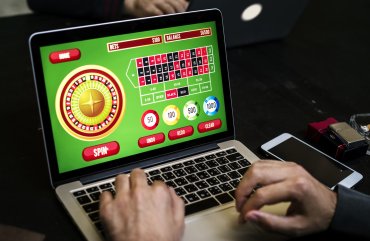 Как зарегистрироваться и начать играть в современном лицензированном казино Playdom