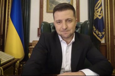 Зеленский призвал украинцев не смотреть «карманные телеканалы»