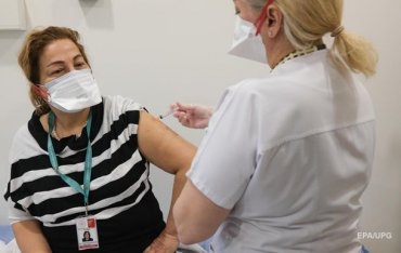 После COVID-вакцинации можно заболеть, но не тяжело