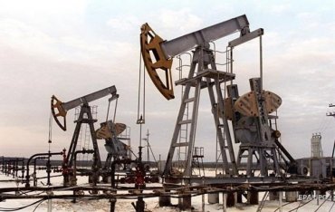 Мировые цены на нефть начали снижаться