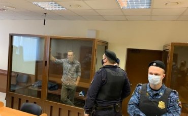 На Навального хотят завести новое уголовное дело