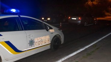 В Борисполе пьяный водитель без прав разбил пять припаркованных авто
