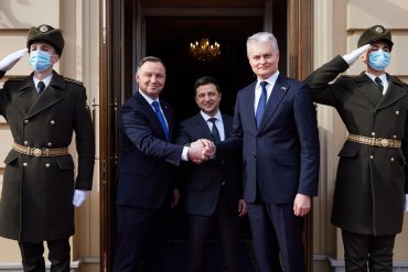 Зеленский проводит совместную встречу с президентами Польши и Литвы