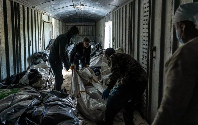Україна провела один з найбільших обмінів тілами: повернено близько 150 полеглих захисників