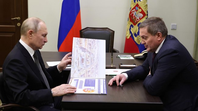 Губернатор Волгоградской области ушел на 8-дневный карантин ради встречи с Путиным