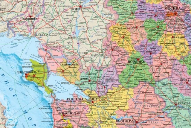 До книгарень Москви надійшли карти з частиною України у складі РФ