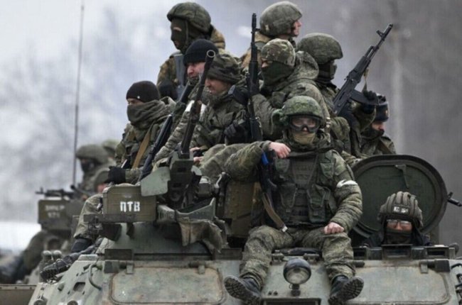 Россияне перебрасывают на Луганщину тысячи военных и тяжелую современную технику: какая там ситуация