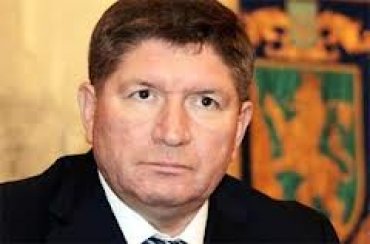Янукович уволил губернатора Львовской области