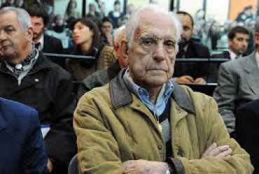 Бывшего аргентинского диктатора приговорили к пожизненному заключению