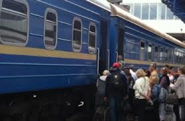 В Украине билеты на поезда опять будут продавать по паспортам