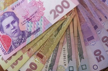 Удар по гривне: введения гибкого курса валют в Украине