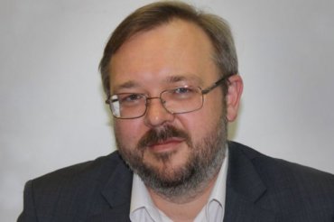 Директор ИСИ «Новая Украина»: Парламентом должна быть принята декларация о национальном единстве