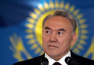 Назарбаев выступает за территориальную целостность Украины