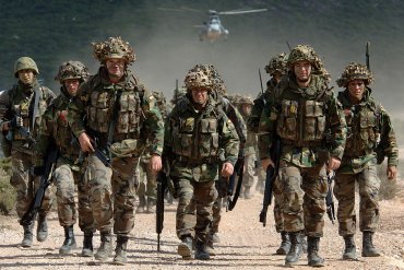 НАТО защищать Украину не будет, но помощь окажет