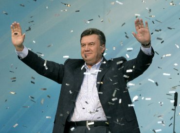 Янукович увез с собой миллиарды долларов наличными
