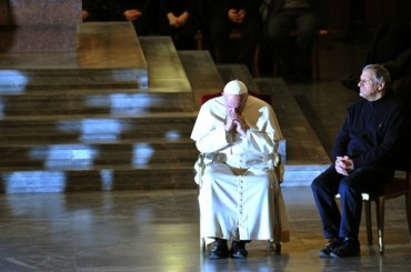 Папа Франциск призвал членов мафиозных банд покаяться