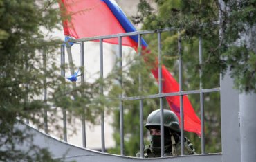 Флаги России подняты во всех воинских частях Крыма