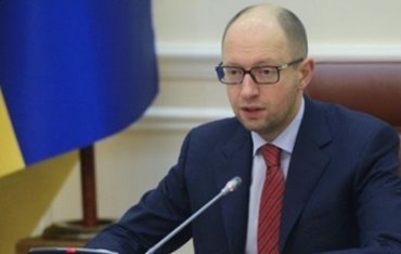 Общий объем госдолга Украины превышает 800 млрд грн – Яценюк