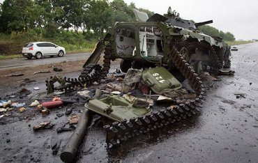 Неизвестные диверсанты уничтожили колонну российской техники на подъезде к Украине