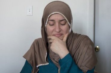В Канаде мусульманке, выставленной из зала суда за хиджаб, купят новый автомобиль