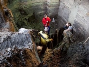 Уникальная находка киевских археологов рискует вновь уйти под землю