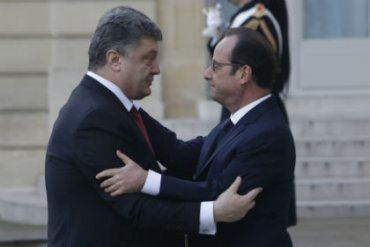 Порошенко и Олланд обсудили вопрос о введении на Донбасс миротворцев