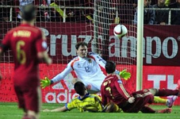 Сборная Украины проиграла испанцам в отборе на Евро-2016