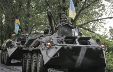 Украинцы – за вступление в НАТО и продолжение войны на Донбассе