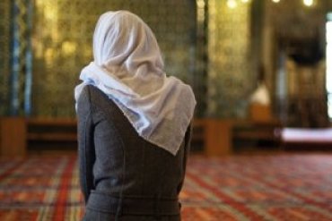 В Киргизии женщинам разрешат посещать мечеть