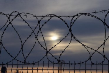 Латвия строит забор на границе с Россией